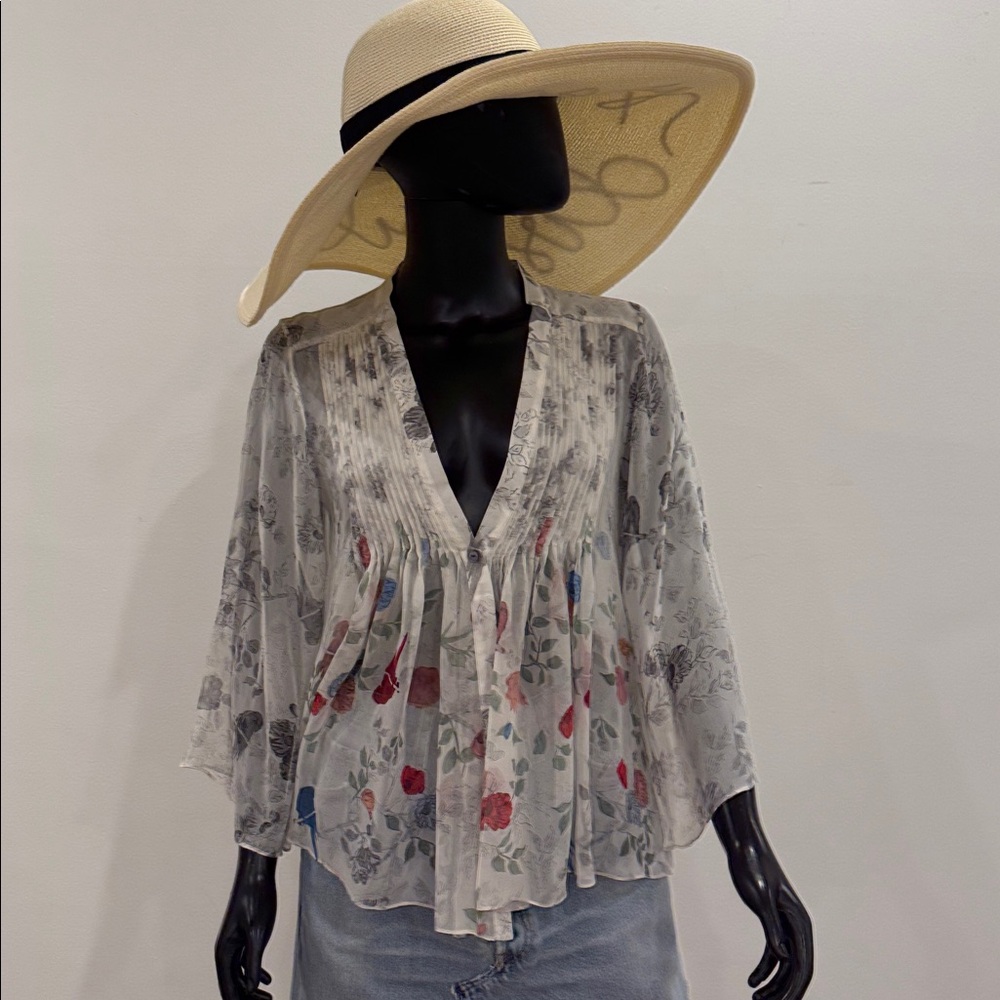 Elizabeth and James Silk Blouse – Floral & Birds Print – Size S – Never Worn